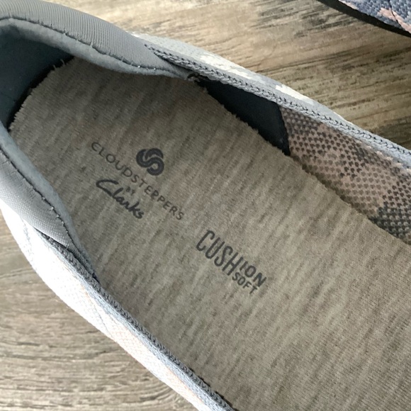 \Cloudsteppers by Clarks\ Carly Dream Slip Ons - Picture 5 of 11